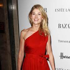 Welcome to rosamund pike online, your online source about the lovely britsh and academy award nominee rosamund pike. Rosamund Pike Tanzen Wenn Das Baby Schlaft Gala De