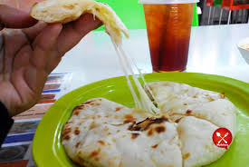 Soooooo good i made one with shreded cheese and also made one with thyme goat cheese and green onion with some olive oil on top.the second version was so much better than just normal cheese wich wasn't very flavourful.i totally. Best Cheese Naan Di Kuala Lumpur Rsmy Best Cheese Naan 1 Myselera Com