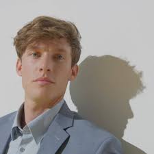 DH-XTech technology guarantees to keep your body temperature at 37.5  degrees because we believe your fashion should work as hard as you do!  Introducing the #RacingSuit! *** #DanielHechter ...