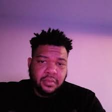 What's a good anime to watch at work?