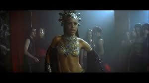 Needs better character development, only lestat and jesse get a backstories. Queen Of The Damned Official Trailer 2002 Deutsch Aaliyah Stuart Townsend Youtube