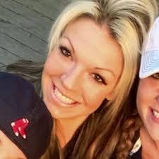 Sheri Sprague's Instagram, Twitter & Facebook