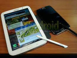 Samsung galaxy note 8.0 android tablet. Samsung Galaxy Note 8 0 Neue Bilder Zeigen Das Tablet Neben Dem Galaxy Note 2 Tablet Blog