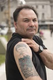 Modern boxers fight like this and people have the nerve to say it evolved.  😂😂😂 mind you these two were considered "Great" by this erw standard.  Winky and Vargas.