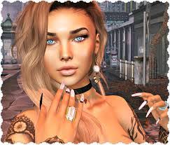 April Rounds's Instagram, Twitter & Facebook