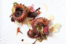 Restaurants Offer Discounts Special Menus To Attract 5 30 Dinner Reservations Nyc Restaurants Fun Restaurants In Nyc Nyc Food