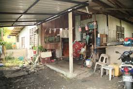 Kereta buruk dalam semak samun. Bantuan Salam Si Benang Di Sebalik Pintu Muslim Volunteer Malaysia Mvm