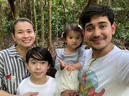 'yung paper, 'yun lang siguro ang wala. In Photos The Beautiful Family Of Lj Reyes And Paolo Contis Gma Entertainment