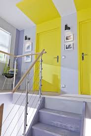 Melange De Couleurs Sympa Gris Parme Avec Jaune Petant Une Touche De Bleu Avec Deco Plafonds Bas Decoration Surf