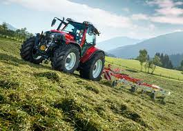 Tractors 2019 1 h austria. Stark Sauber Schnell Stufenloser Lintrac 130 Bauernzeitung