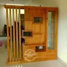 Biasanya perabot mebel yang satu ini pada umumnya di taruh pada ruang tamu atau ruang keluarga. Lemari Partisi Minimalis Rak Meja Tv Hias Kayu Jati Lemari Penyekat Ruang Tamu Gratis Ongkir Shopee Indonesia