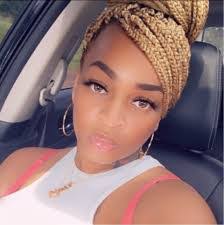 Schenell Curtis's Instagram, Twitter & Facebook