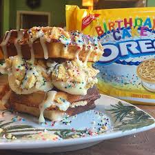Birthday Cake Ice Cream Sandwich Birthday Cake Oreo Protein Waffle Ice Cream Sandwich Need This Refeed Day Today Because I Woke Up This Morni Fruity Snacks Protein Waffles Oreo Birthday Cake