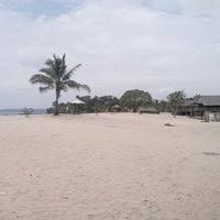 Selain wisata pantai, laguna juga cocok buat peselancar. Pantai Laguna Helau Resort Kabupaten Lampung Selatan Lampung
