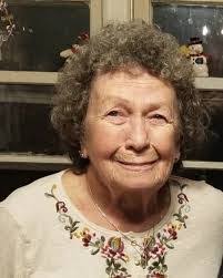 Donna Elias's Instagram, Twitter & Facebook