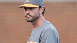 Tennessee Vols baseball fans love Tony Vitello so much. Here's why