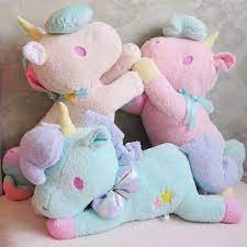 J Adore Les Licorne Encore Plus Si Elles Sont Kawaii Et Magique Kawaii Plush Kawaii Plushies Unicorn Plushies