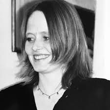 Mandie Johnson Art Director/Graphic Designer