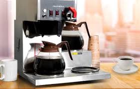A commercial coffee grinder is also popularly known as a professional coffee grinder, and it's either equipped with conical burrs or flat burrs. Coffee Machine Commercial