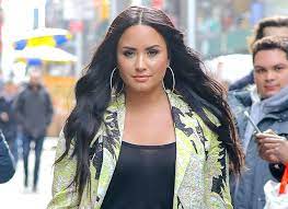 — «один из первых контактов vs. Gospitalizaciya Demi Lovato Poslednie Novosti O Sostoyanii Pevicy Hello Russia