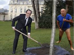 La photo de cet homme en colère en slip avec une pelle est devenue rapidement un mème sur les réseaux sociaux. Le Soir On Twitter Slipgate L Homme En Slip Avec Sa Pelle Inspire Les Internautes Https T Co Qpeg6dmuxf Https T Co X2oiegen0i