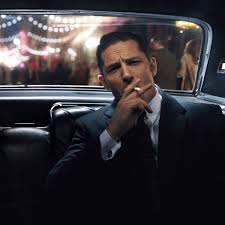 Hardy plays both roles in the story of reggie and ronnie kray, the infamous gangsters who. Legend Mit Tom Hardy Viel Stil Wenig Sinn Filmkritik Der Spiegel