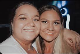 emily castro🤍 (@_.emilycastro._) · Instagram 照片和视频