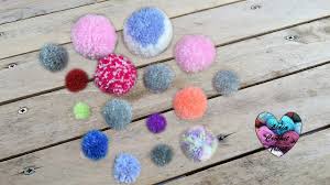 Pompon Diy 4 Facons De Faire Un Pompon Tutoriel Gratuit Lidia Crochet Tricot