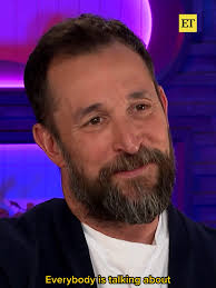 Noah Wyle Highlights Heroism of Frontline Healthcare Workers