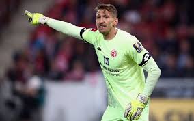 Lilli hollunder was born in and is currently 35 years old. Sport Tag Rene Adler Mit Karriereende Klopp Mit Liverpool Gegen Barcelona