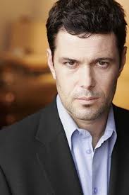 Carlos Bernard