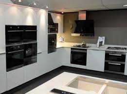 Beyaz parlak mutfak dolapları 2021 modelleri. Mutfak Dolap Modelleri