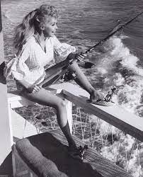 She holds bachelor's degree in art history from columbia university. Donna Douglas S Feet Wikifeet