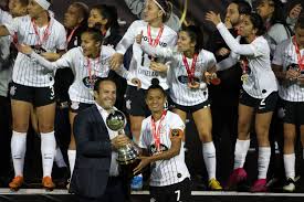 El finalista se llevará 50 mil , mientras que el tercero percibirá 30 mil unidades de la. Conmebol Define Parametros Para Sorteo De La Copa Libertadores Femenina 2020 Futbol Deportes El Universo