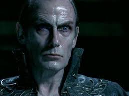 Bence Bill Nighy, görünüş, sunum ve ses açısından daha iyi bir Lord  Voldemort olurdu. Sizce Karanlık Lord'u kim iyi oynayabilirdi? :  r/harrypotter