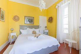 Que Cortinas Poner Con Paredes Amarillas 15 Modelos Y Colores Mil Ideas De Decoracion Habitaciones Amarillas Dormitorio Amarillo Paredes Amarillas