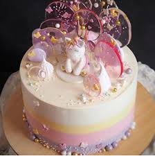 Epingle Par Hoangthuy Hoangthuy Sur A1mousseesss Jolis Gateaux Art En Chocolat Gateau Glamour