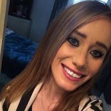 Jennifer Wark's Instagram, Twitter & Facebook