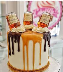 Bizcocho De Cumpleaños Para Hombres Modernos Pin De Coleccion Valentina En Tortas Para Hombres Torta Para Fiesta Tortas Tortas Para Hombres