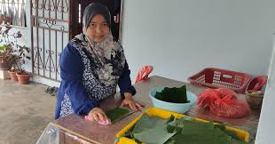eba4ai baha# ertimba#4a#, bersama i#i )isertaka# kera#4ka acua# usaha )a# elatiha#. Dhd2ucc1jjucbm
