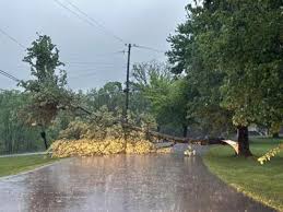 IMAGES | Severe storms sweep through Kentucky and southern Indiana, causing damage and flooding