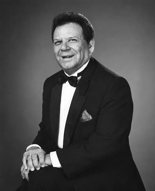 Roberto Ledesma 6