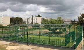 From prehistory to the 21st century, there are approximately 38,000 objects on display on an area of 72,735 square meters. City Stade Commune De Paris Trappes