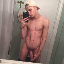 Horny guys nude self pictures - Gay Porn Wire