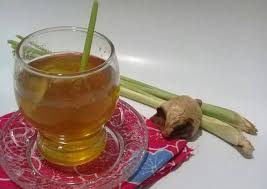 25 gram teh tubruk hitam, 500 ml air, 5 sentimeter jahe bakar yang dimemarkan, 1 buah lemon iris bulat bulat. Resep 47 Wedang Sejadu Sereh Jahe Madu 1 Oleh Dapur Mom Era Cookpad