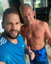 Norbi schobert is a fitness trainer. Jeno Racz Runs With Schobert Norbi