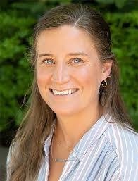 Deanne Bain's Instagram, Twitter & Facebook