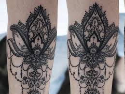 A blend of contemporary and traditional styles that can be tailored to suit your needs. A Famous Bollywood Tattoo Artist Reveals What S Trending In India And The Uk Businessinsider India