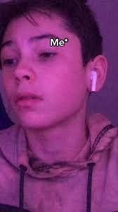 Damon Hollis's Instagram, Twitter & Facebook