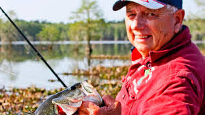 Phillip Passmore's Instagram, Twitter & Facebook